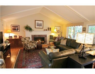 7 Cold Spring Rd, Barrington, RI 02806 - photo 2