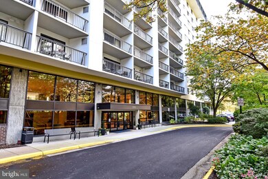 Lakeside Plaza Condominium unit PH14, Baileys Crossroads, VA 22041 - photo 2