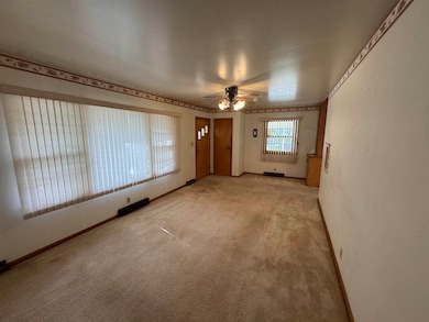 1902 Booth St, Winfield, KS 67156 - photo 4