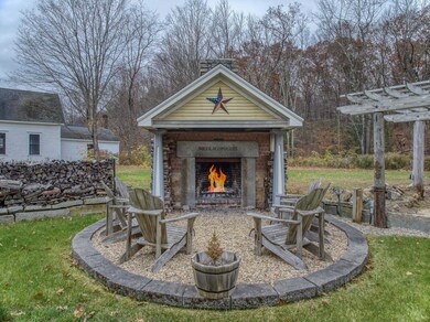 3 Amesbury Rd, Newton, NH 03858 - photo 2