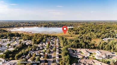 15403 Short St, East Lansing, MI 48823 - photo 4