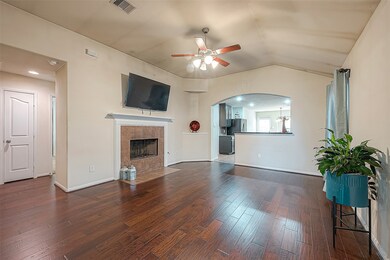 2727 Donellan Dr, Houston, TX 77088 - photo 6