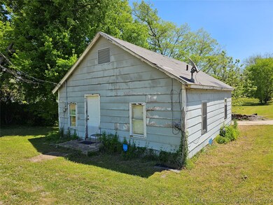 902 NE 4th Ave, Durant, OK 74701 - photo 2