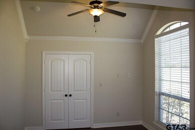 1673 Skidmore Ln, Tyler, TX 75703 - photo 3