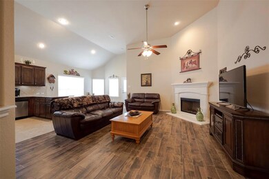 1312 Glen Ct, Weatherford, TX 76087 - photo 5