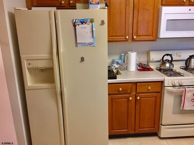 673 E Chancery Ln unit 673, Galloway, NJ 08205 - photo 4