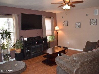006_Living Room