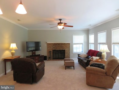 21271 Scarborough Dr, Lexington Park, MD 20653 - photo 4