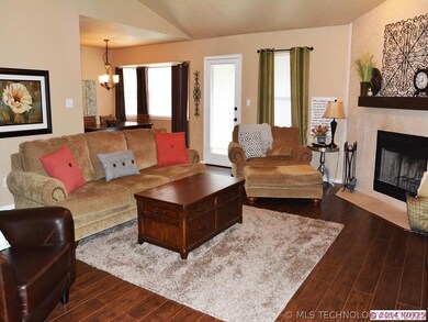 1209 S 33rd St, Broken Arrow, OK 74014 - photo 7