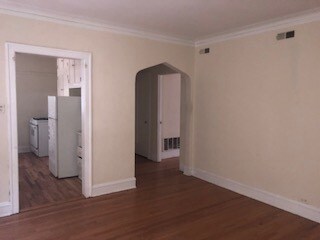 2757 W Arthur Ave unit 2, Chicago, IL 60645 - photo 7