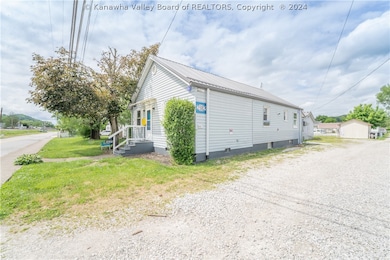 2102 Charles Ave, Dunbar, WV 25064 - photo 7