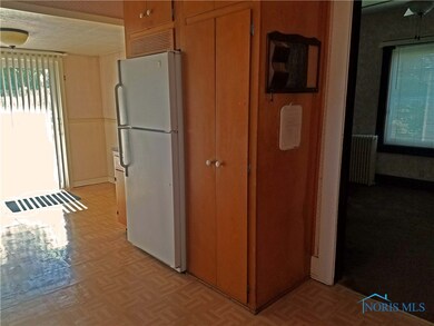 Kitchen 2nd View, Open to Dinette