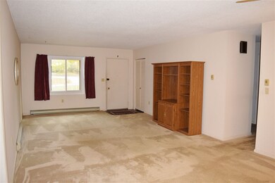 4 Cedar Glen N, South Burlington, VT 05403 - photo 2