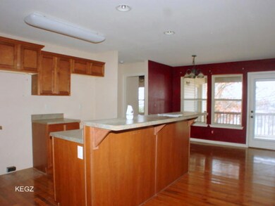 Kitchen Dining Area