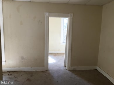 3027 Rayner Ave, Baltimore, MD 21216 - photo 4