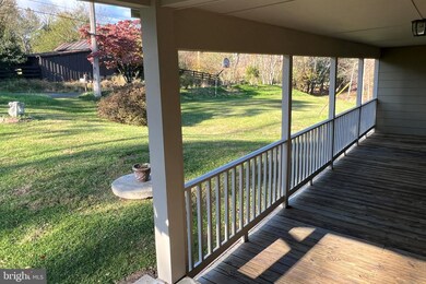 32 Bryans Rd, Sperryville, VA 22740 - photo 4