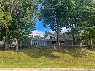 4026 Barton St, Niagara Falls, NY 14305 - photo 6