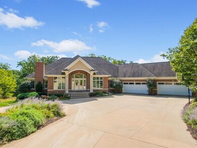 Open and welcoming front elevatoni