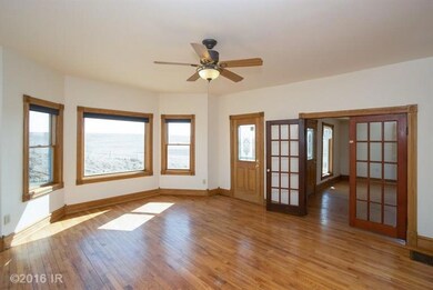 5743 W 4th St S, Newton, IA 50208 - photo 6