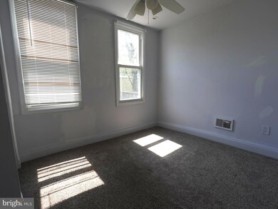 54 N Macdade Blvd, Darby, PA 19023 - photo 6