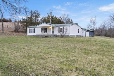 255 Stratton Rd, Salvisa, KY 40372 - photo 2
