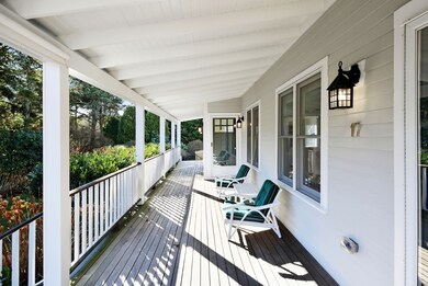 17 Thaxter Ln, Edgartown, MA 02539 - photo 2