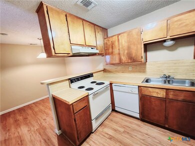 1607 N Main St unit 1607 N, Copperas Cove, TX 76522 - photo 6