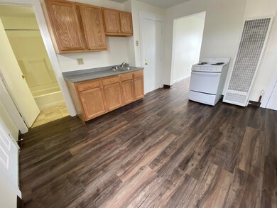 143 Second St unit 3, Manchester, NH 03102 - photo 6