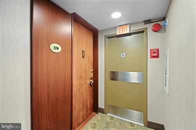 Green Hill Condominiums unit EC206, Wynnewood, PA 19096 - photo 2