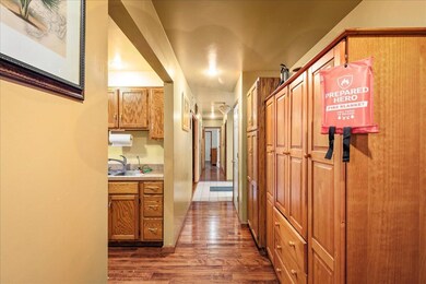 1623 Mohican Ct, Effort, PA 18330 - photo 4