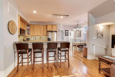 1437 W Belmont Ave unit 4, Chicago, IL 60657 - photo 5