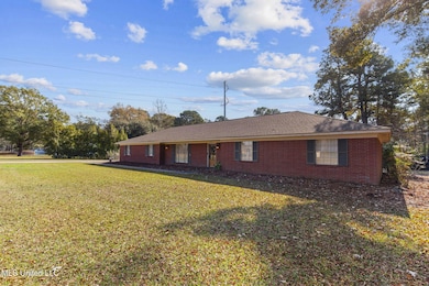 1430 Sunset Dr, Canton, MS 39046 - photo 3
