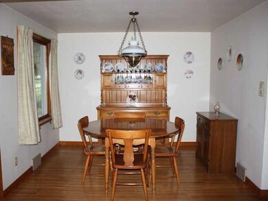 304 Drake Dr, North Tonawanda, NY 14120 - photo 6