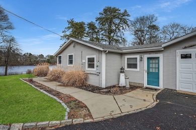 17 Maple St, Bourne, MA 02532 - photo 3