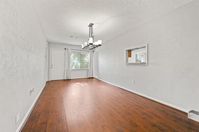 2908 Trenton Rd, Houston, TX 77093 - photo 5
