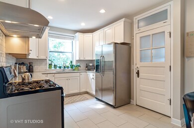 2049 W Ainslie St unit 3E, Chicago, IL 60625 - photo 6