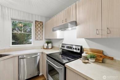 5300 Harbour Pointe Blvd unit 310A, Mukilteo, WA 98275 - photo 7