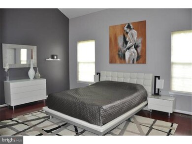 721 Dell Ct, Southampton, PA 18966 - photo 7