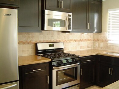 1447 Cheshire Ln, Houston, TX 77018 - photo 3