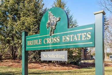 66 Bridle Cross Rd, Fitchburg, MA 01420 - photo 2