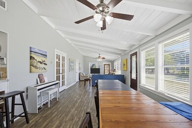 1321 Jenkins St, Rockport, TX 78382 - photo 7