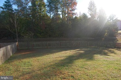 11203 Englewood Ct, Fredericksburg, VA 22407 - photo 2