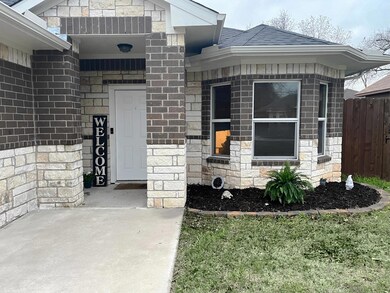 808 E 7th St, Bonham, TX 75418 - photo 2