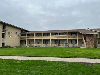 14501 Keystone Ave unit 5, Midlothian, IL 60445 - photo 2