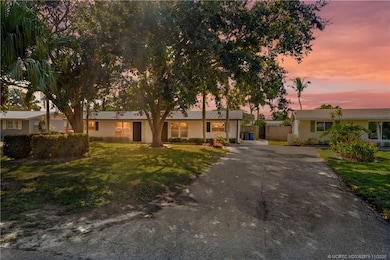 2446 SW Hideaway Ln, Stuart, FL 34994 - photo 4