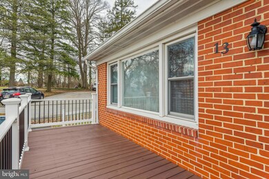 13 Saint Timothys Ln, Catonsville, MD 21228 - photo 6