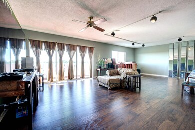 Parkway House unit 1106, Memphis, TN 38112 - photo 6