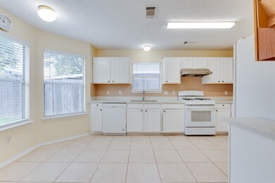 7219 Seton Lake Dr, Houston, TX 77086 - photo 7