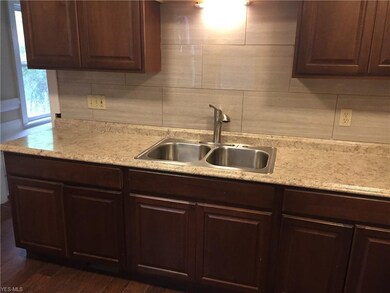 3310 Altamont Ave, Cleveland, OH 44118 - photo 5