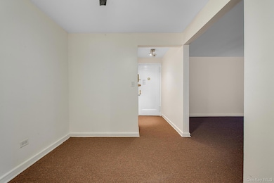 102-25 67th Rd unit 3C, Forest Hills, NY 11375 - photo 5